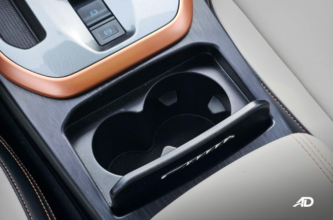 2023 Haval Jolion HEV Cup Holders 