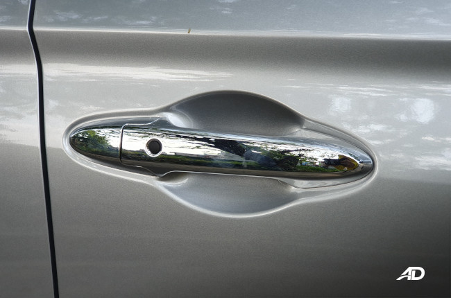 2023 Honda BR-V V CVT Door Handle