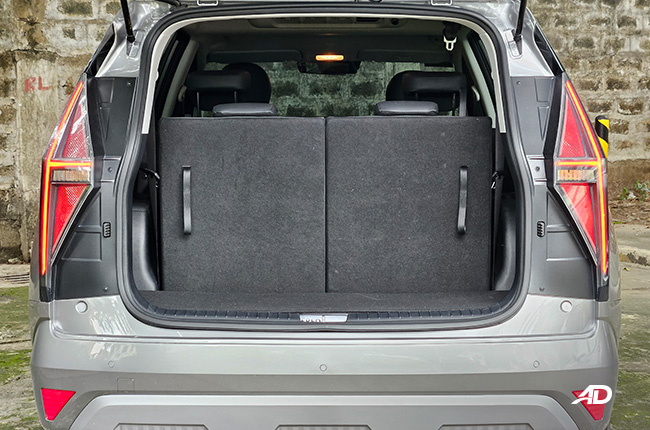 2023 Hyundai Stargazer GLS Premium Cargo 