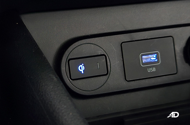 2023 Hyundai Stargazer GLS Premium Qi Wireless Charger 