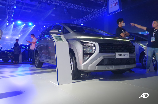 2023 Hyundai Stargazer Six-Seater Front 