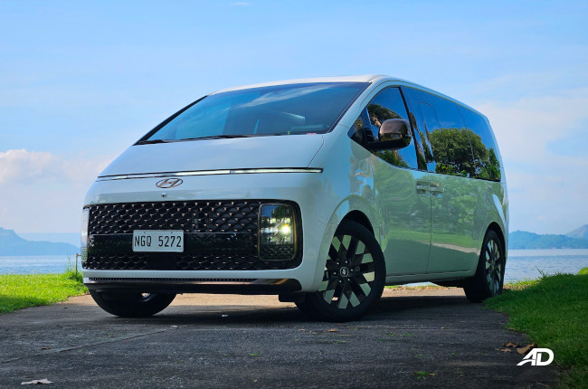 2023 Hyundai Staria 