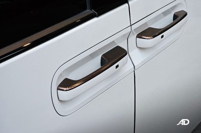 2023 Hyundai Staria Premium+ Door Handles