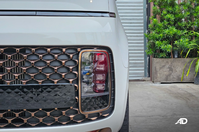 2023 Hyundai Staria Premium+ Headlights 