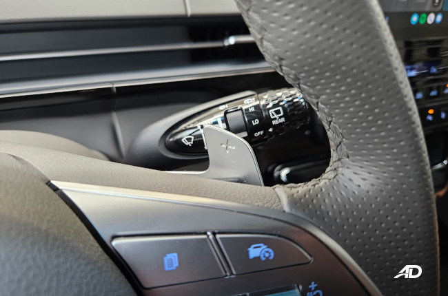 2023 Hyundai Staria Premium+ Paddle Shifter