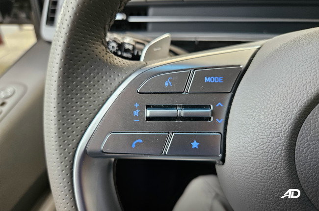 2023 Hyundai Staria Premium+ Steering Wheel Controls 