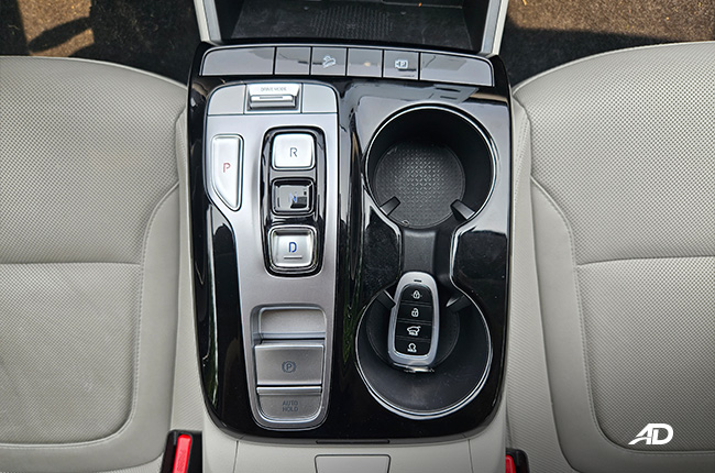 2023 Hyundai Tucson GLS+ Premium Center Console