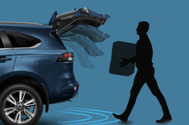 2023 Isuzu mu-X smart power tailgate 