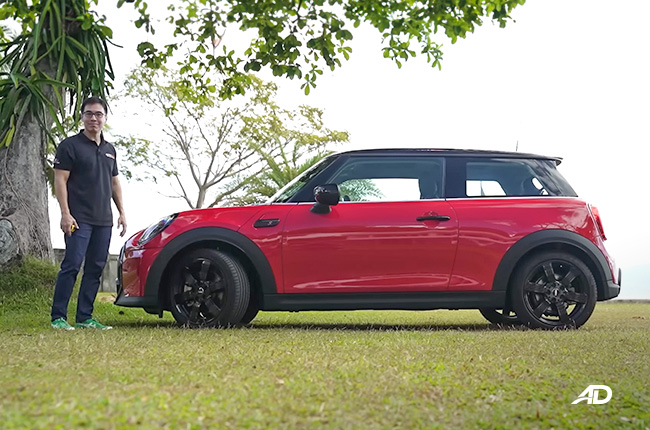 2023 MINI Cooper S 3-Door Side 