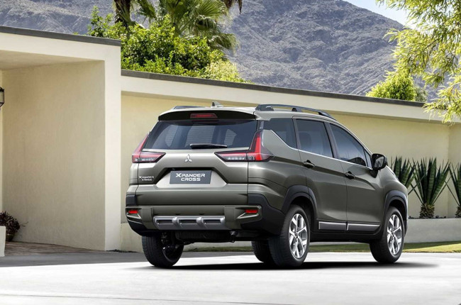 2023 Mitsubishi Xpander Cross Rear 