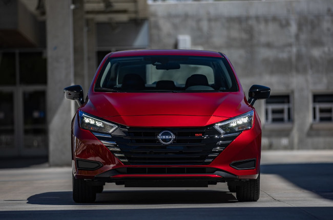 2023 Nissan Versa Front 