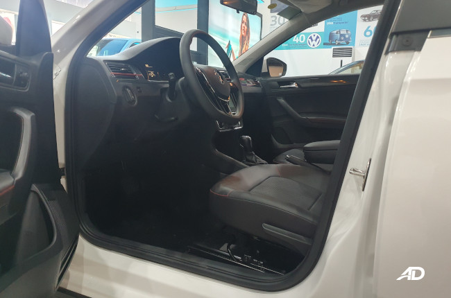 2023 Volkswagen Cross Santana Interior