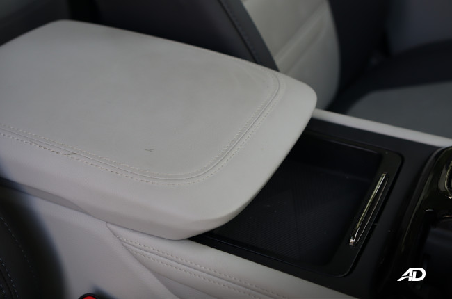 2024 Ford Territory Titanium X Front Arm Rest