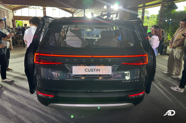 2024 Hyundai Custin Rear 