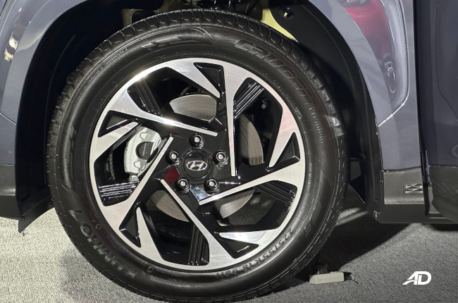 2024 Hyundai Custin Wheels 