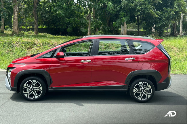 2024 Hyundai Stargazer X Side