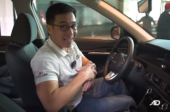 2024 Kia Seltos Interior Front 