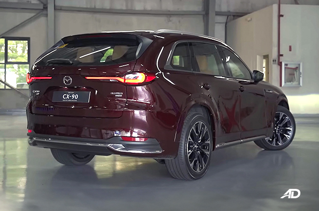 2024 Mazda CX-90 Rear Quarter