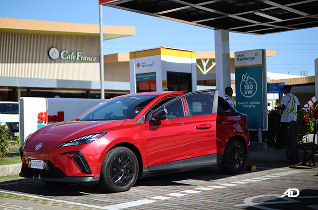 2024 MG 4 EV Charging Station