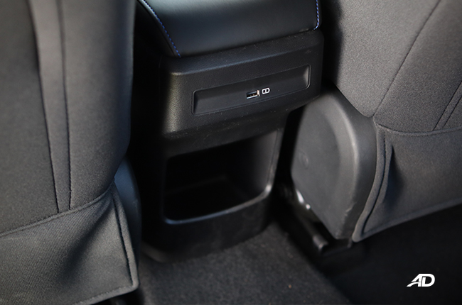 2024 MG 4 EV Rear Seat Accessories 