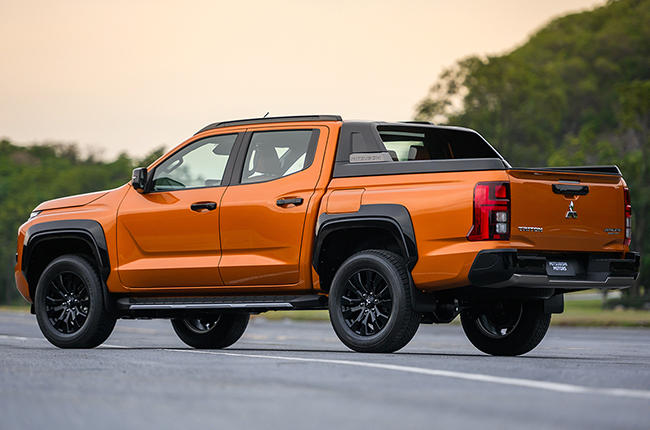 2024 Mitsubishi Triton Rear Quarter 