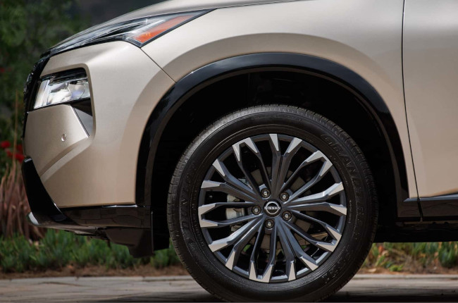 2024 Nissan Rogue Wheel