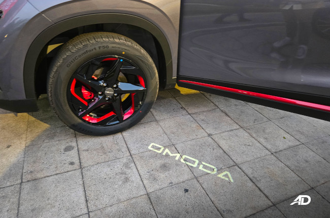 2024 OMODA 5 Puddle Light 