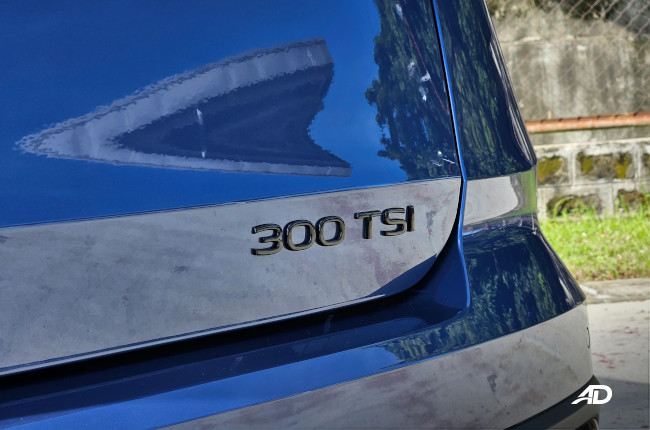 2024 Volkswagen Tharu 300 TSI Badge 
