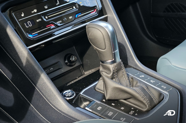 2024 Volkswagen Tharu Gear Selector