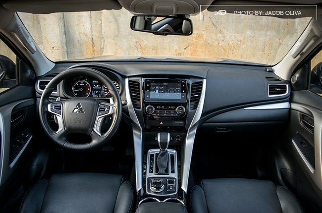 2018 mitsubishi montero sport gt interior