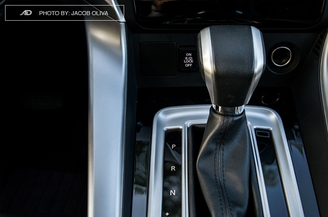 2018 mitsubishi montero sport gt gear shifter