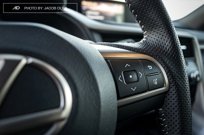 2018 Lexus RX 350 F Sport steering wheel buttons