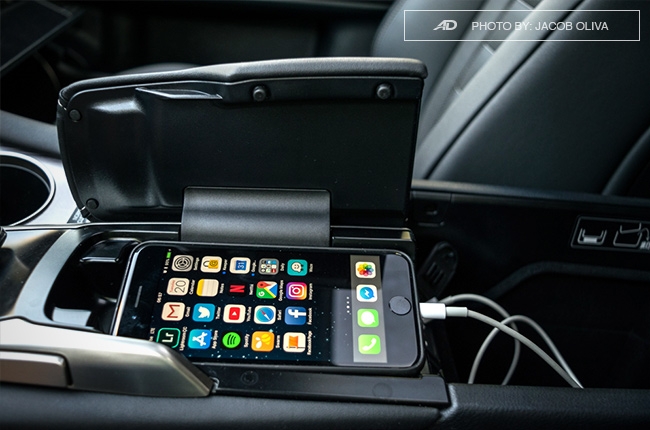 2018 Lexus RX 350 F Sport cellphone holder