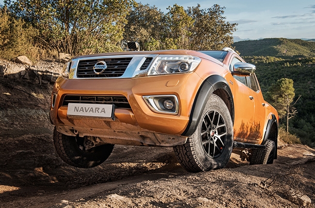 Nissan Navara AT32