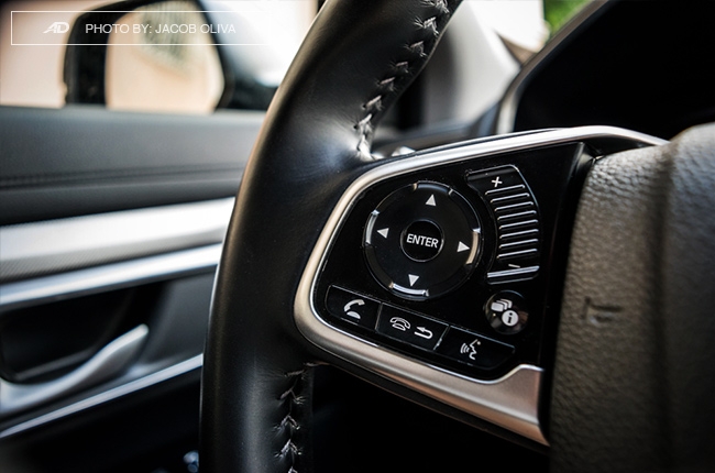 2018 Honda CR-V Gasoline steering wheel buttons