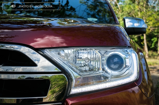 2018 ford everest 3.2 titanium+ headlights
