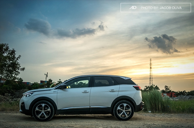 2018 Peugeot 3008 Diesel road side
