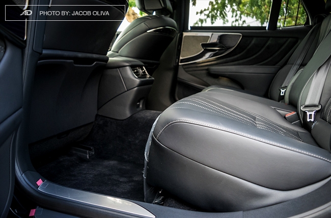 2018 lexus ls 500 rear seats