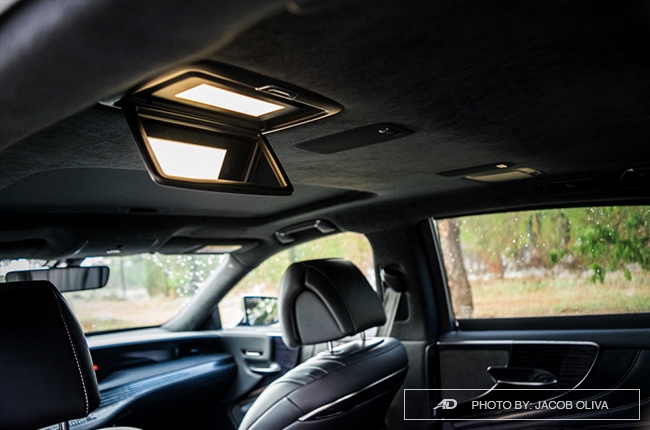 2018 lexus ls 500 rear vanity mirror