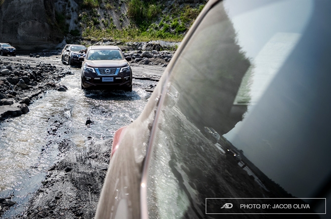 2018 Nissan Terra Philippines riverbed