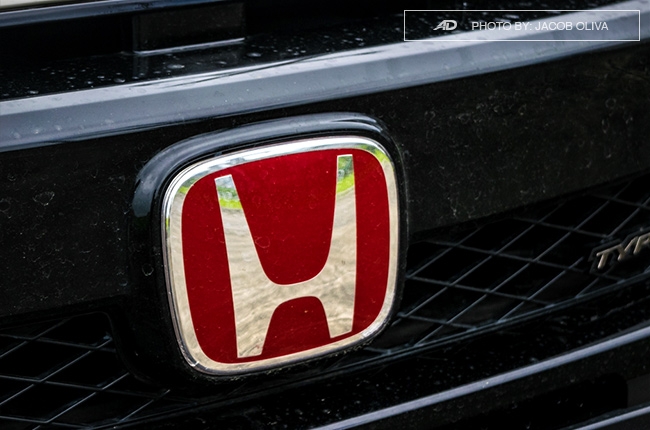 2018 Honda Civic Type R Philippines red badge