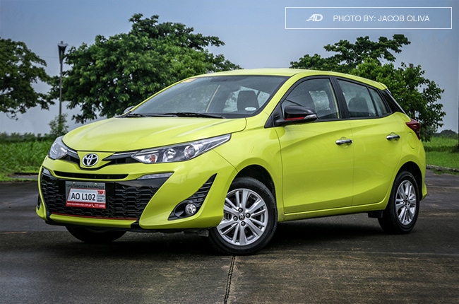 2018 toyota yaris 1.5 S front quarter