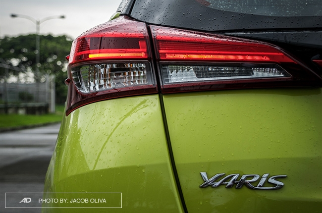 2018 toyota yaris 1.5 S taillights