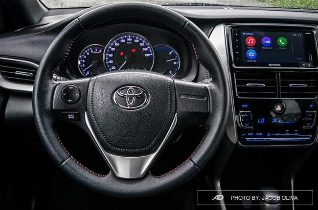 2018 toyota yaris 1.5 S steering wheel