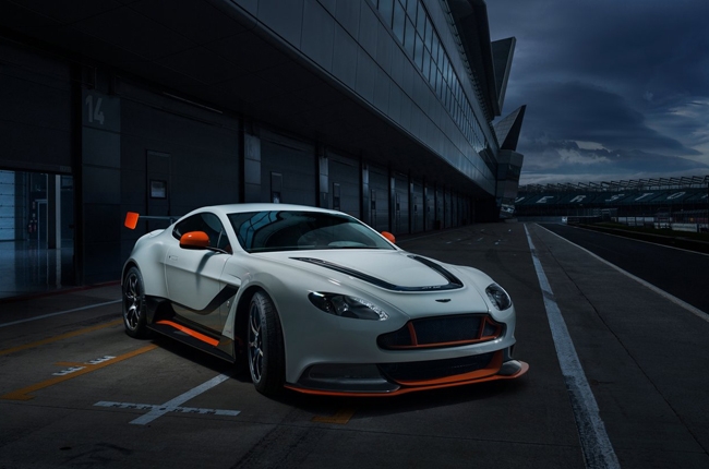 Aston Martin Vantage GT12