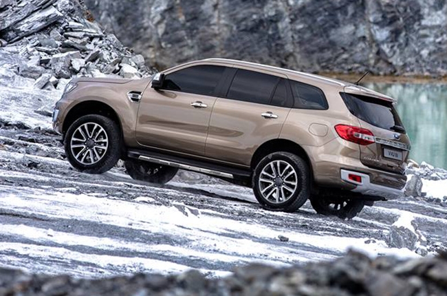 Ford Everest 2019 Side