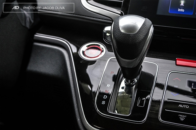 2018 Honda Odyssey Philippines review gear shifter