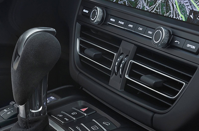 2019 Porsche Macan air conditioning vents