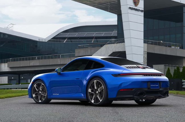 911