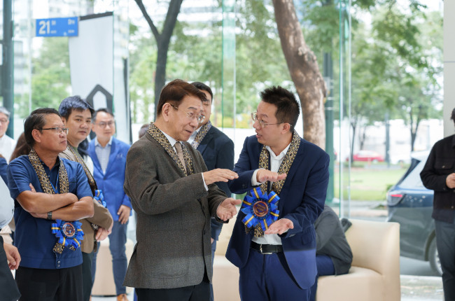 AITO BGC Experience Center Inline 1